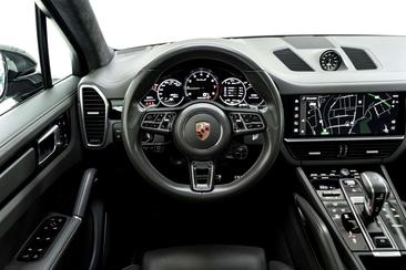 Porsche Cayenne III Turbo S E-Hybrid — photo 21
