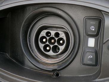 Porsche Cayenne III E-Hybrid Platinum Edition — photo 29