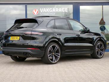 Porsche Cayenne III E-Hybrid Platinum Edition — photo 35