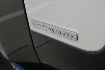 Land Rover Range Rover 3.0 P550e Autobiography PHEV — photo 13