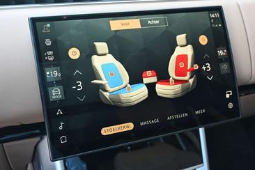 Land Rover Range Rover 3.0 P550e Autobiography PHEV — photo 24