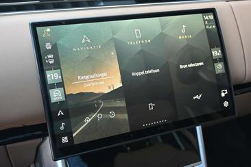 Land Rover Range Rover 3.0 P550e Autobiography PHEV — photo 25