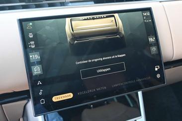 Land Rover Range Rover 3.0 P550e Autobiography PHEV — photo 31