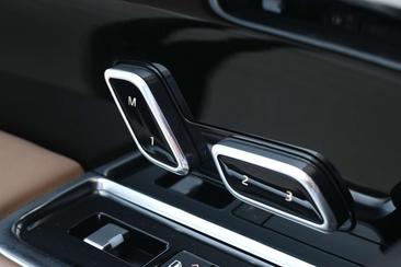 Land Rover Range Rover 3.0 P550e Autobiography PHEV — photo 36