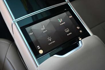 Land Rover Range Rover 3.0 P550e Autobiography PHEV — photo 37