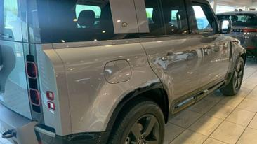 Land Rover Defender 110 X-Dynamic HSE IVA ESPOSTA 3.0D I6 250 CV AWD — photo 3