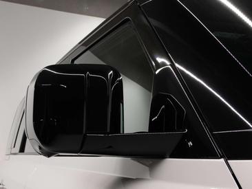 Land Rover Defender 110 Dynamic Edition 2.0 P300e — photo 12