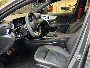 Mercedes Classe A45 AMG 45 — photo 10