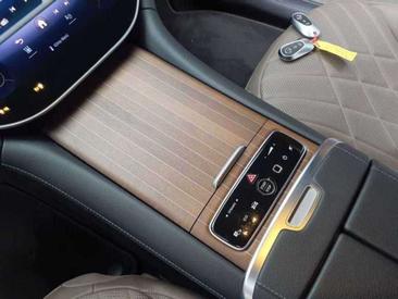 Mercedes EQE 500 Premium Plus — photo 10