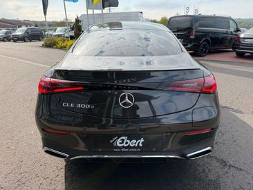 Mercedes CLE 300 E 300 AMG Line — photo 3