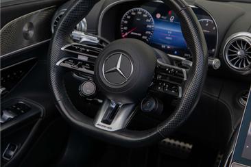 Mercedes SL 43 Premium Plus — photo 26