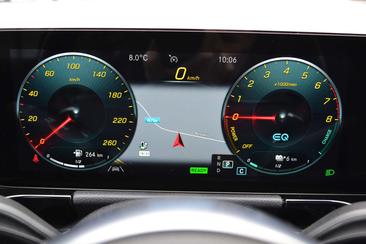 Mercedes GLA 250 250 AMG Line — photo 20