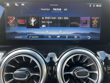Mercedes GLA 200 200 Night — photo 22