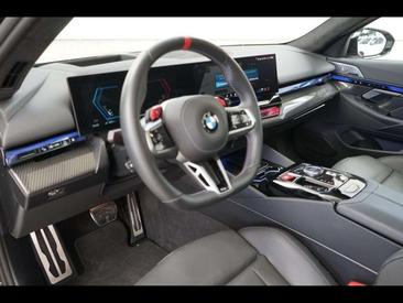 BMW M5 — photo 5