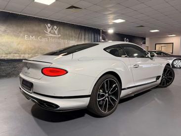 Bentley Continental GT V8 Mulliner — photo 4