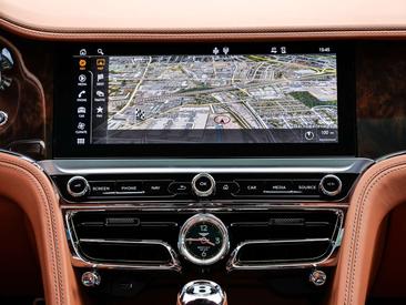 Bentley Flying Spur Azure — photo 13