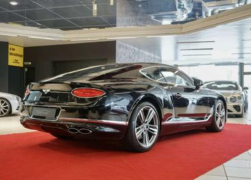 Bentley Continental GT V8 — photo 8