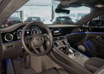 Bentley Continental GT V8 — photo 18