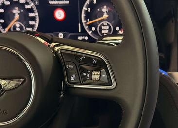 Bentley Continental GT V8 — photo 22