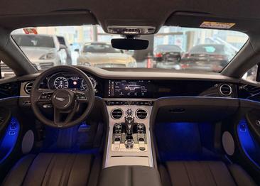 Bentley Continental GT V8 — photo 23