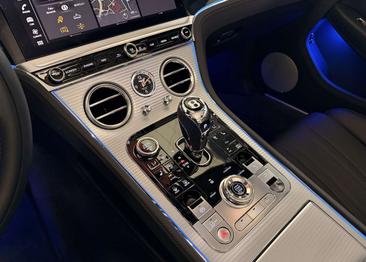 Bentley Continental GT V8 — photo 25