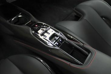 Ferrari SF90 Stradale — photo 17