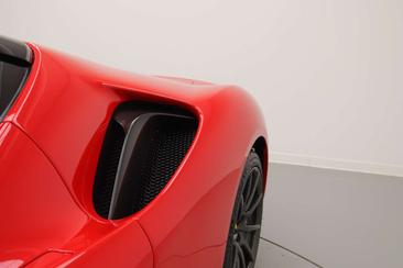 Ferrari SF90 Stradale — photo 39