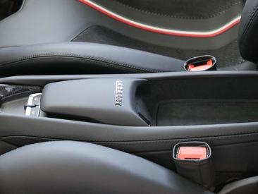 Ferrari F8 Tributo — photo 17