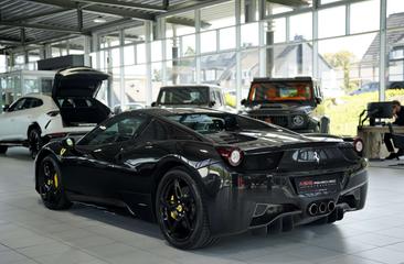 Ferrari 458 Spider — photo 10