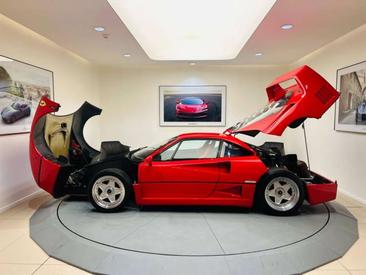 Ferrari F40 — photo 5