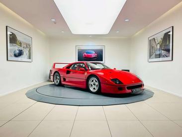 Ferrari F40 — photo 9