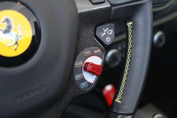 Ferrari 488 GTB — photo 13