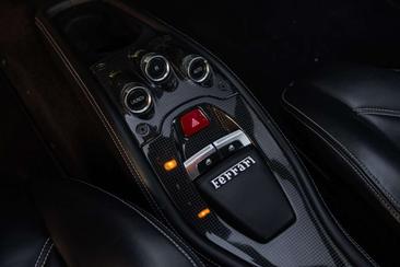 Ferrari 458 Italia — photo 16