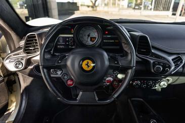 Ferrari 458 Italia — photo 21