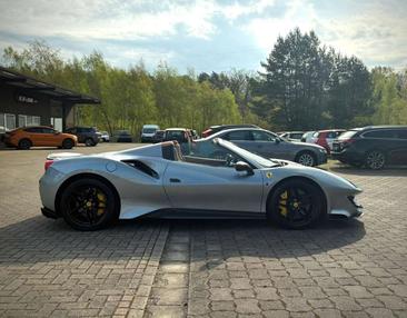 Ferrari 488 Spider — photo 6