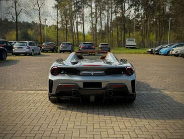 Ferrari 488 Spider — photo 13