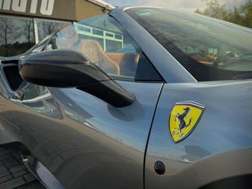 Ferrari 488 Spider — photo 16