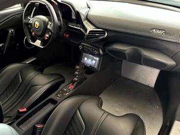 Ferrari 458 Speciale — photo 14