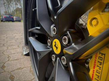 Ferrari 488 Spider — photo 22
