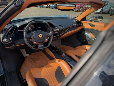 Ferrari 488 Spider — photo 24