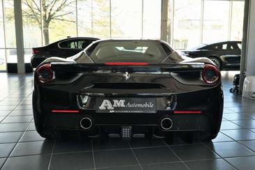 Ferrari 488 — photo 3