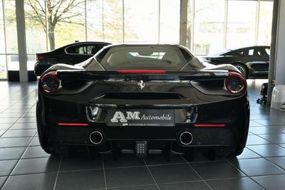 Ferrari 488