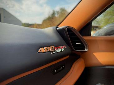 Ferrari 488 Spider — photo 31