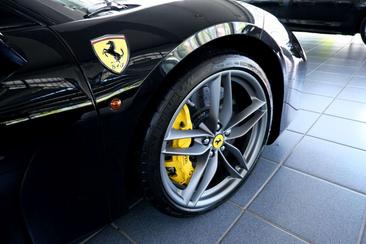 Ferrari 488 — photo 7
