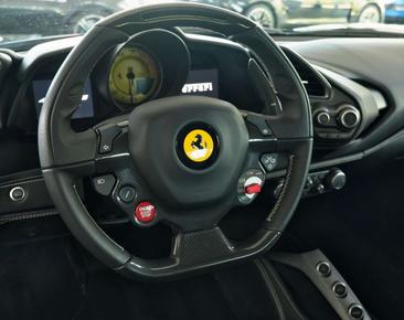 Ferrari 488 — photo 14