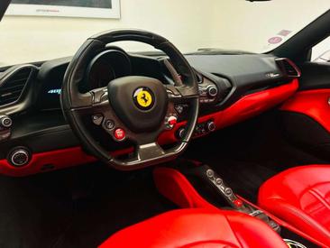 Ferrari 488 — photo 3