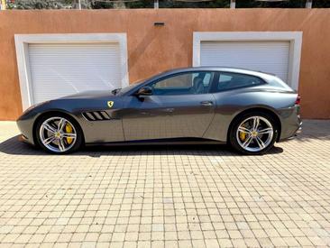 Ferrari GTC4Lusso — photo 2