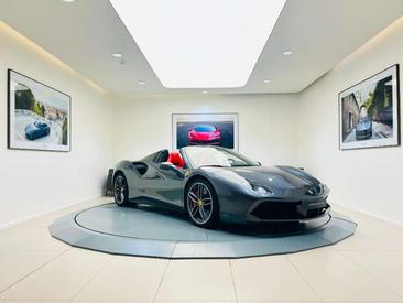 Ferrari 488 — photo 6