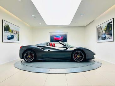 Ferrari 488 — photo 8