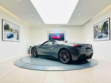 Ferrari 488 — photo 10